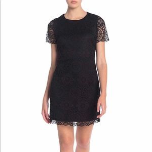 Laundry by Shelli Segal Lace Cap Sleeve Dress